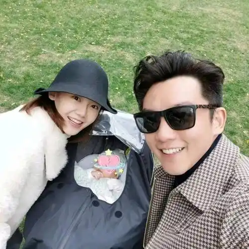 34岁苗苗结婚3年生两胎,有才有颜却不太合群,自曝大瓜有点虎_郑恺官