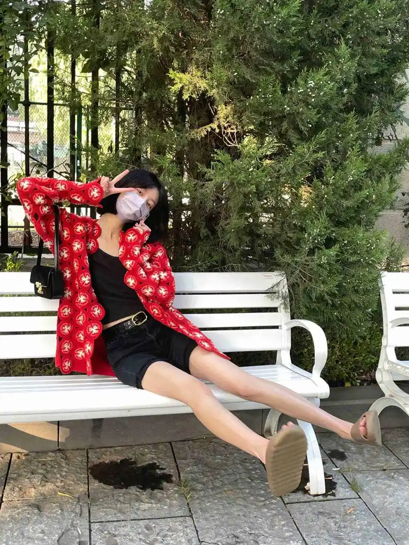 李溪芮大长腿是如何炼成的?行走的穿搭模特,时尚优雅有魅力