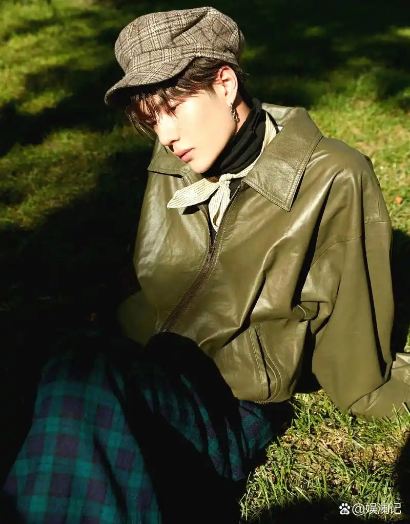 真的可爱 本 性 暴 露 了,王一博真是内娱戴帽子最好看的男艺人