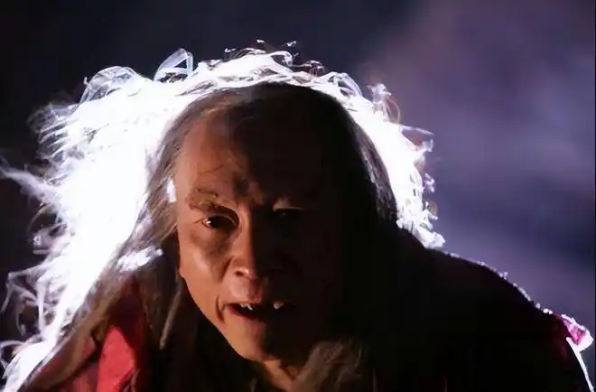 看惯了电视剧里千篇一律的老好人,各自都有千秋,童年阴影里的"大坏人"