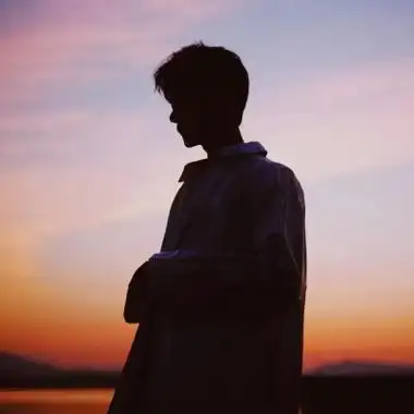 男头像帅气侧脸背影,男生头像图片