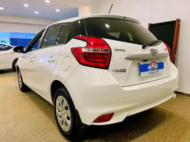 两厢车代步首选,丰田威驰fs 自动挡!2017款,1.5l