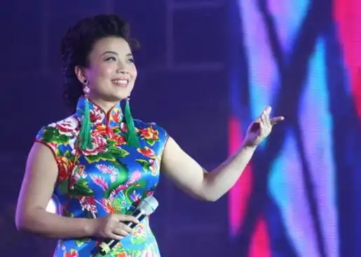 【图】歌手张也老公遭曝光 揭秘其成长之路