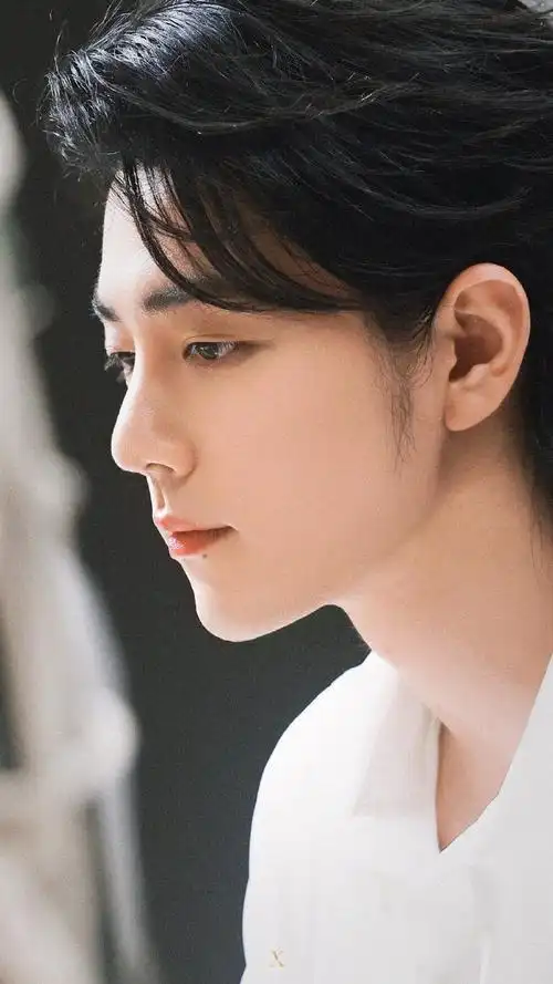 肖战##肖战入选世界十大最美面孔