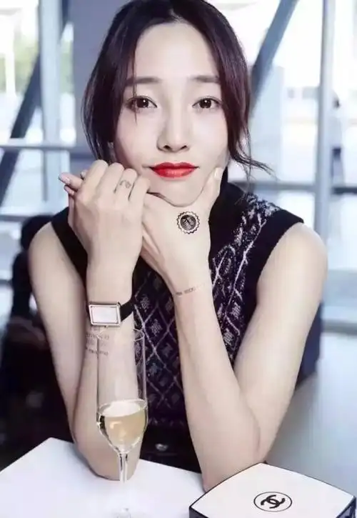 赏色| 白百何质感写真