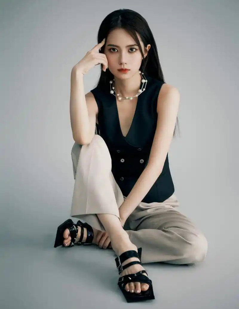 姜珮瑶时尚大片写真 #姜珮瑶# #百万创作者计划