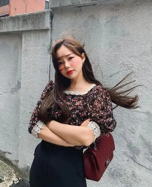 小个子微胖童颜圆脸这是什么绝世萝莉