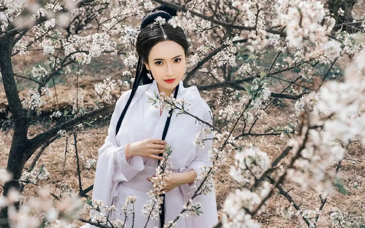 美女壁纸,美女,养眼,唯美,高清,气质,桃花,摄影,户外,古风,壁纸,1920x