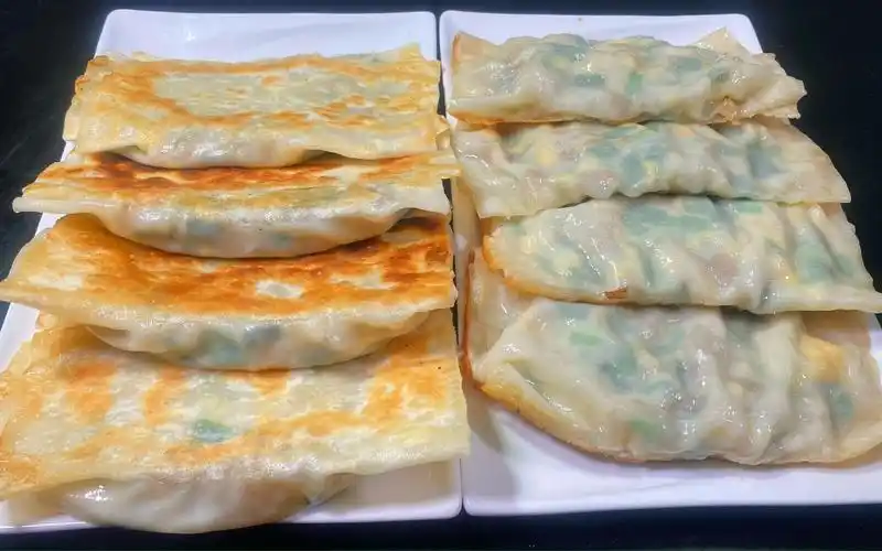 不和面不擀皮懒人版,河南特色锅贴,外皮金黄焦脆,馅料鲜香营养