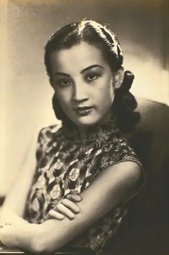 "一代歌后"周璇