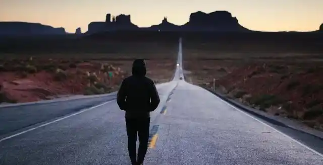 人生跌入低谷时,这样做,怎么走,都会是上坡路