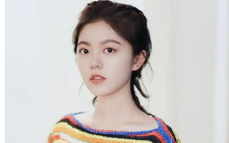 赵今麦元气活力高清桌面壁纸