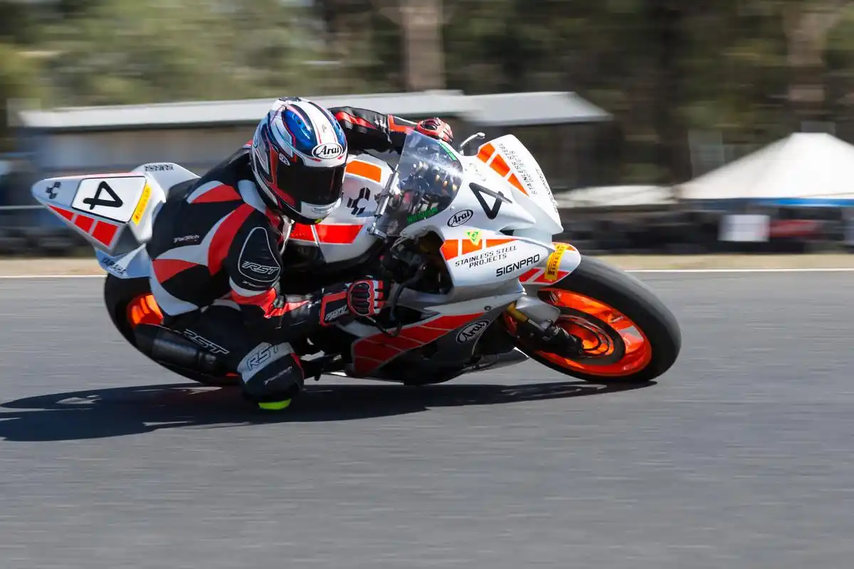 《极速骑行》系列是一款备受喜爱的摩托竞速游戏,其中最新作品《极速