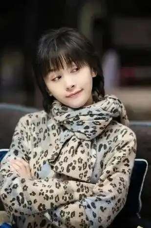 演员王子文:(原名王蒙蒙)1982年2月28日出生于四川省成 - 抖音