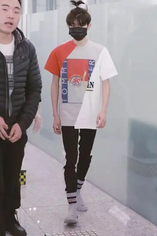 熊梓淇vetements x joycedhl x umbro 拼接t恤hk playboy 雨披汪东城