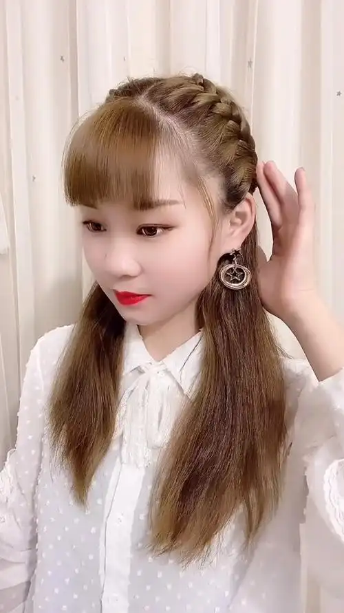 简单日常编发双麻花披肩发