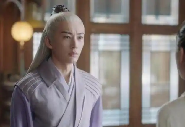 演员刘学义:戏火人不红,从没有绯闻,看看女主是谁就知道原因了