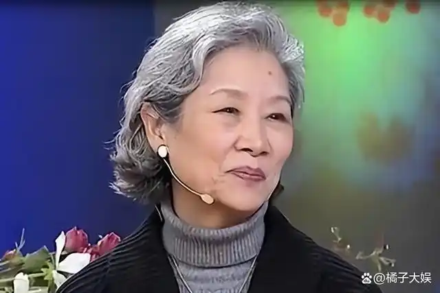 吕中:嫁同学白头偕老,儿子成导演儿媳是影后,女儿成国人的骄傲