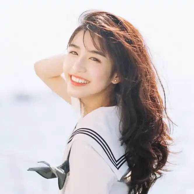 阳光微笑清纯女生头像图片恣意笑容散落温柔