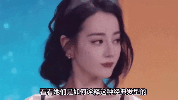 民国弹簧卷女星,展现优雅魅力