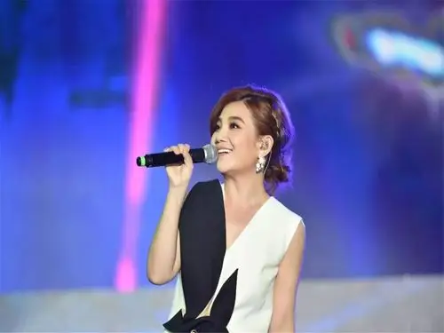 梁静茹与玛莎同台演出,曾经相恋的人能真正放下吗?