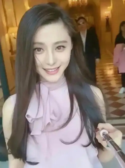 范冰冰今年多大了年龄(范丞丞和范冰冰年龄相差多大)