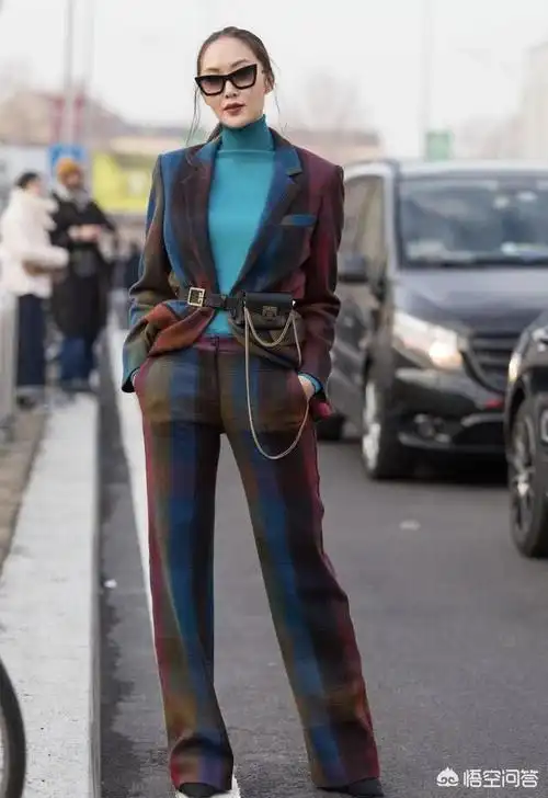 西装外套怎么搭配才够时尚