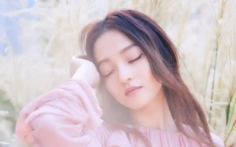 《默杀》中的温柔一刀:张韶涵《暮色回响》mv上线