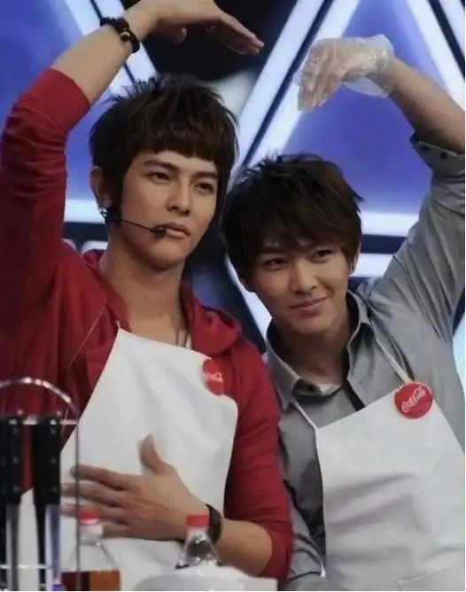 炎亚纶否认喜欢汪东城炎亚纶否认喜欢过汪东城再上热搜