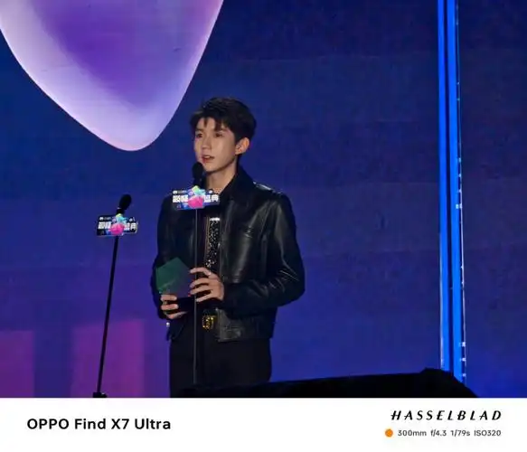 王源绿海#不得不说还得是王源,现场的应援简直是太震撼了,小汤圆直接