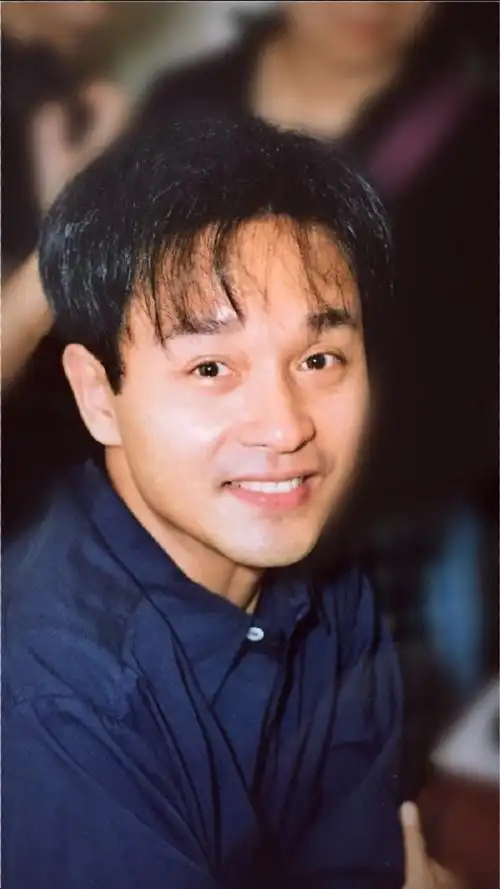 缅怀张国荣,愿你少年依旧,笑容不改