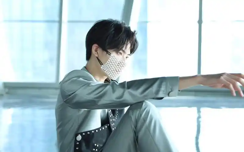 创造营2021周柯宇写真拍摄花絮