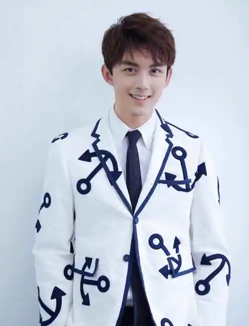 《星汉灿烂》发布会现场,吴磊搞笑模仿退退退,这次和赵思露cp?