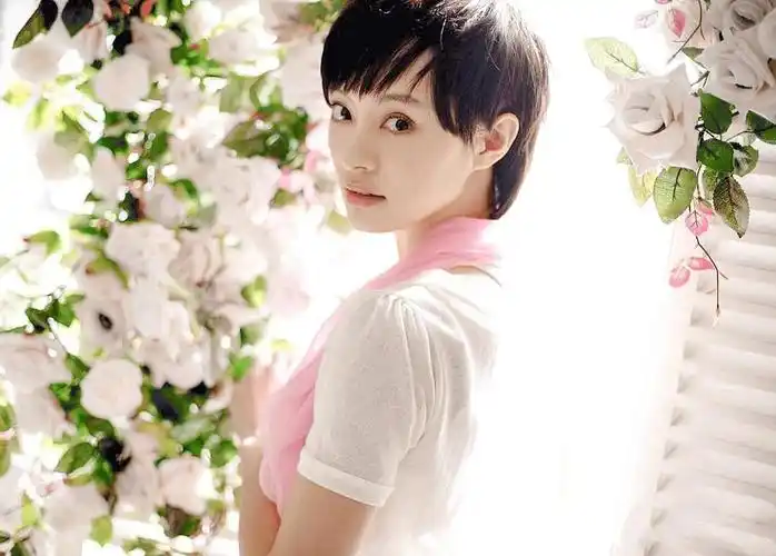 孙俪的头发终于长长了