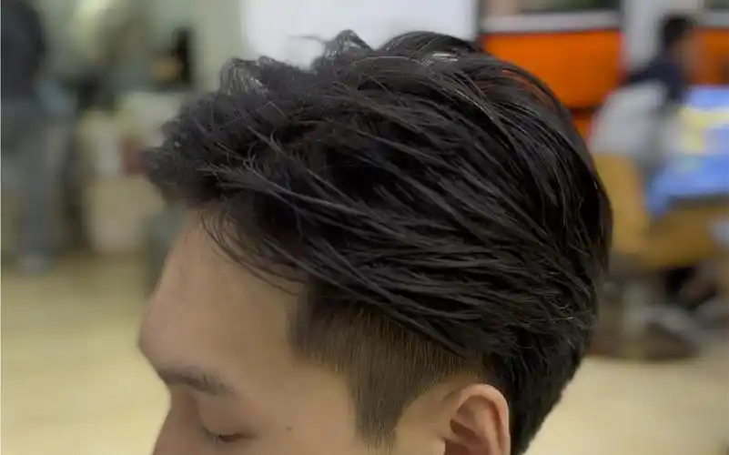 郑州男士发型推荐 港风三七