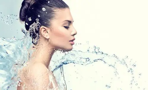 微信兰馨肌肤顾问老师冬季皮肤保湿最重要