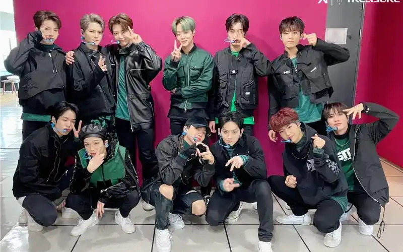 yg新男团treasure竟在打歌舞台上向观众喊话?