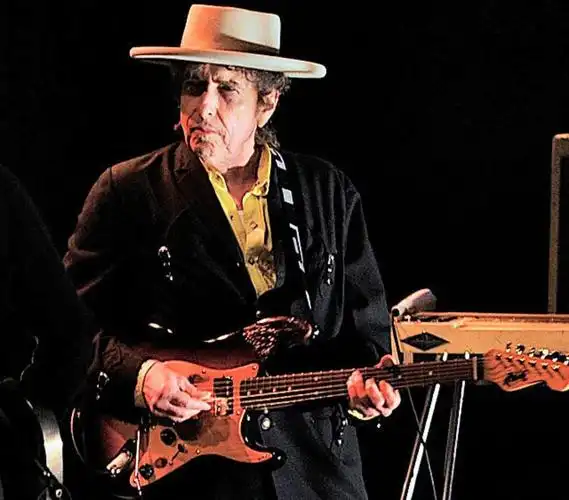 鲍勃·迪伦(bob dylan),原名罗伯特·艾伦·齐默曼(robert allen