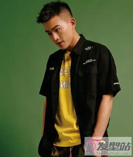 两边剃光寸头发型利落酷炫潮男必剪