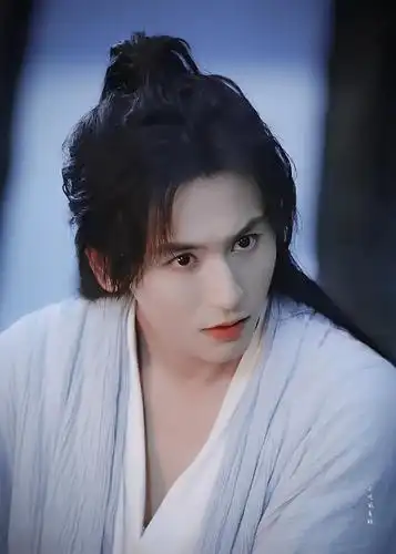 存下阿絮老婆的美图阿絮老婆又帅又美