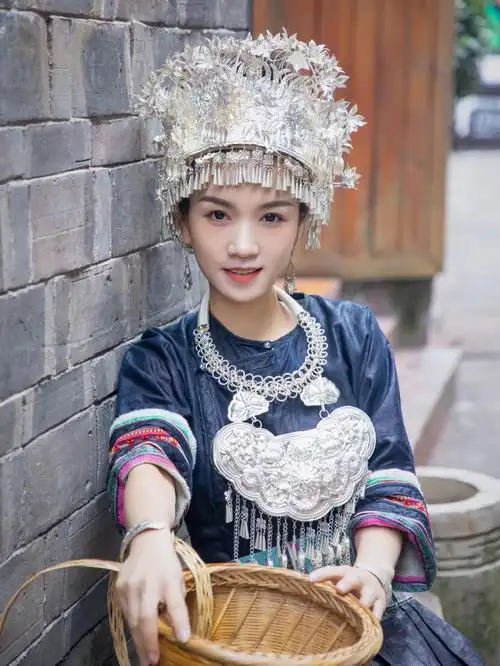 凤凰古城苗疆女子旅拍