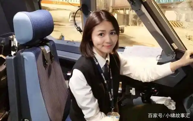 中国最年轻女机长伍倩玉:17岁开飞机,26岁成为世界最年轻女机长