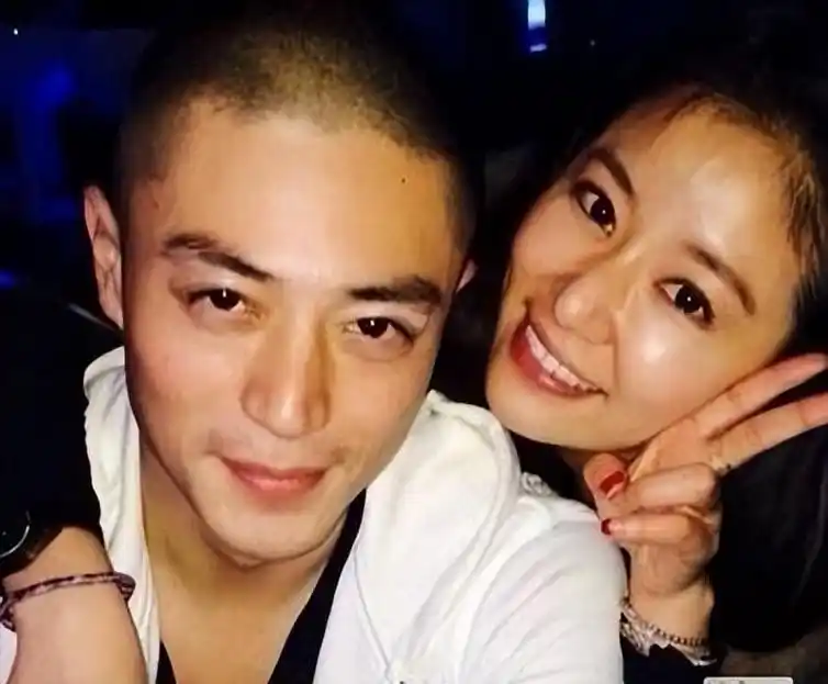 霍建华演过的电影(和胡歌是胡不是霍炒男男cp更让他收获粉丝无数)