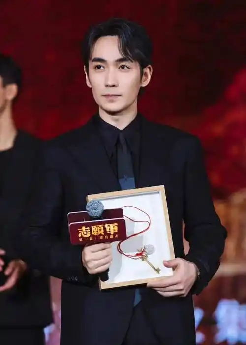 26娱瓜:王一博肖战朱一龙许凯杨超越丁禹兮刘学义王俊凯蔡文静_活动