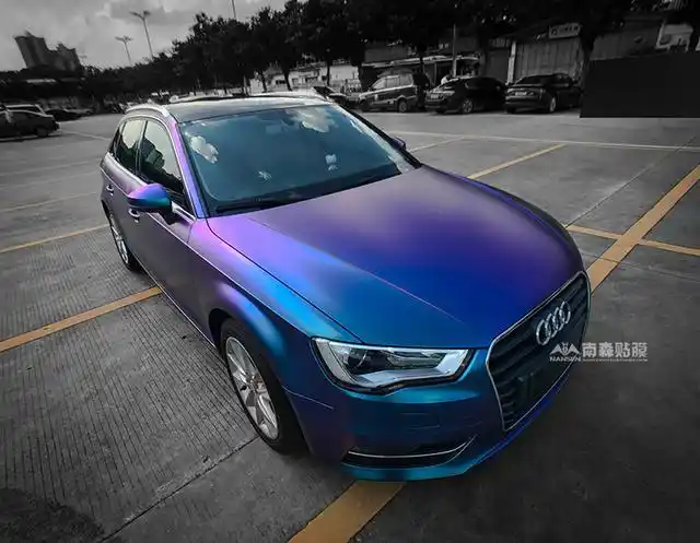 渐变色!奥迪a3车身改色贴膜紫魅蓝