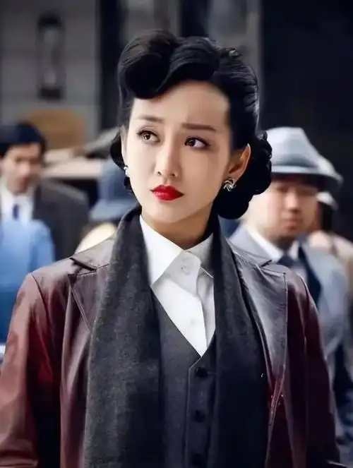 和《伪装者》大火的王鸥,得到了许多观众的喜爱,本来她安安心心拍戏