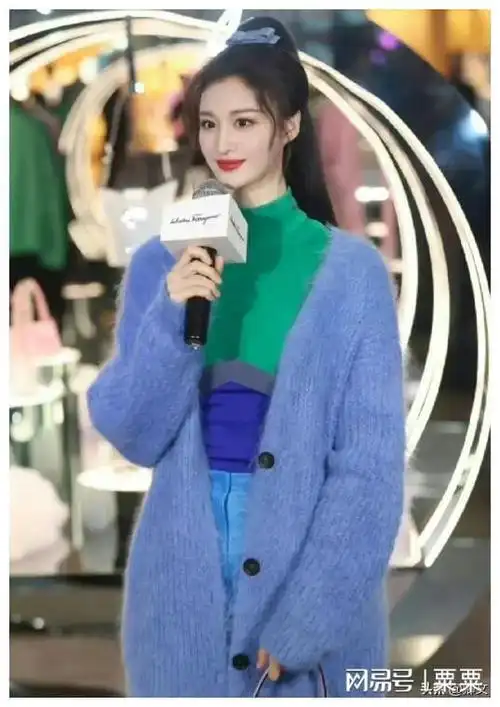 "满级翻译"乔欣和杨洋的聊天记录|宋茜|李沁|军校|军训|张天爱|战争法