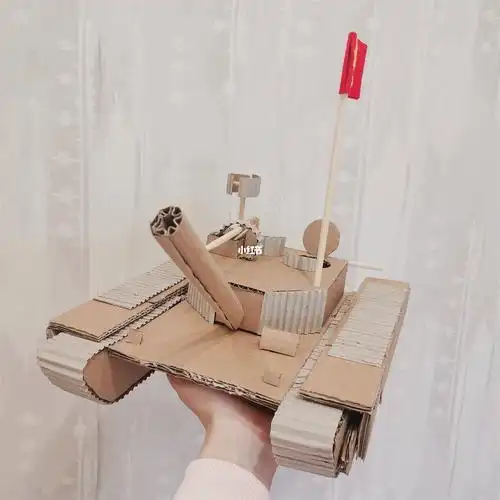 幼儿园国防武器手工作业