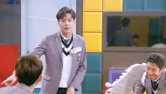 原创明星大侦探刘昊然成新明灯开头就预言凶手却没人听