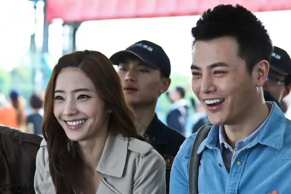 孙坚_周笔畅孙坚吻照_周笔畅孙坚在一起